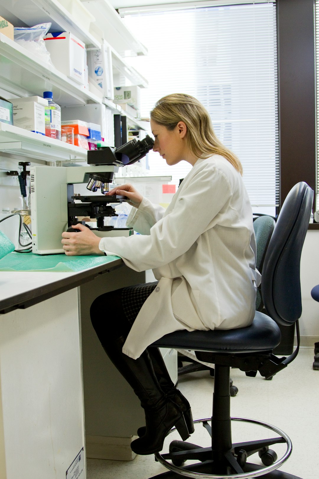 Scientist preparing chromatography samples in lab